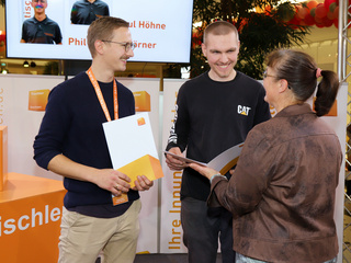 Die Gute Form 2025: Die besten Tischler Sachsens. Phil-Noah Schörner (l.) und Paul Höhne (r.)